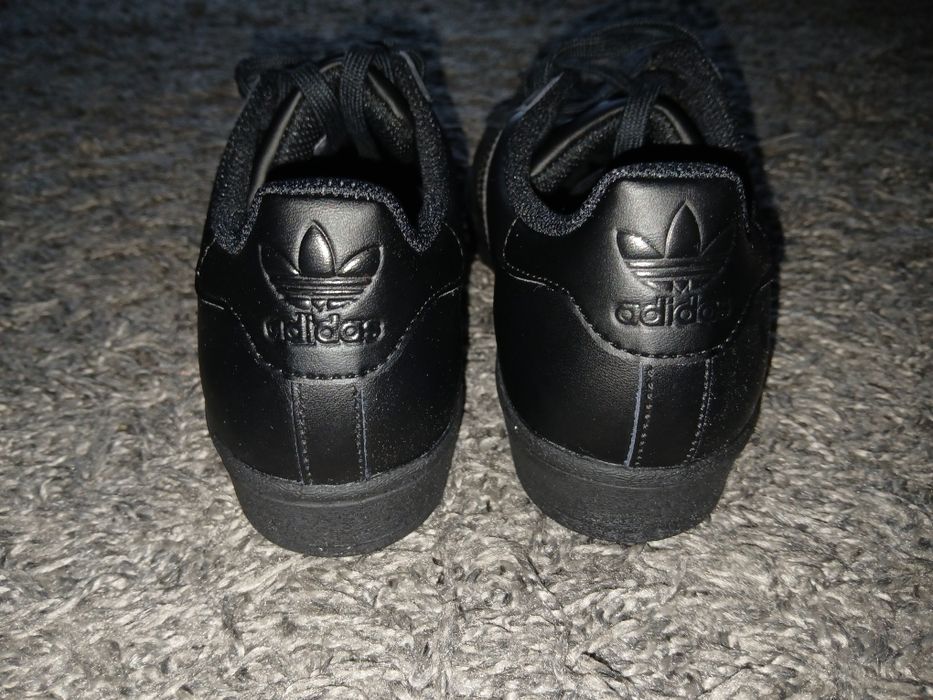 Superstary czarne - Nowe