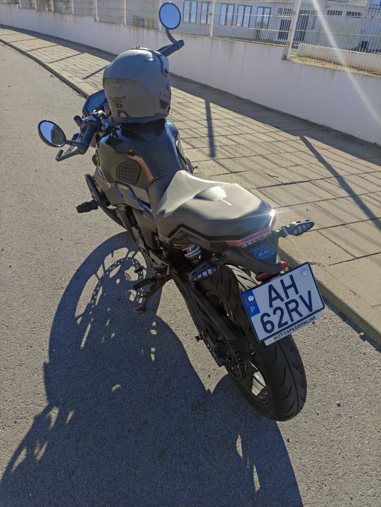 Zontes 125 muito econômico