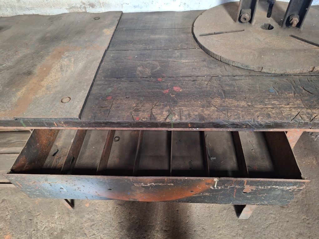 Mesa de trabalho em ferro - Comprimento: 2,60 m - Usada