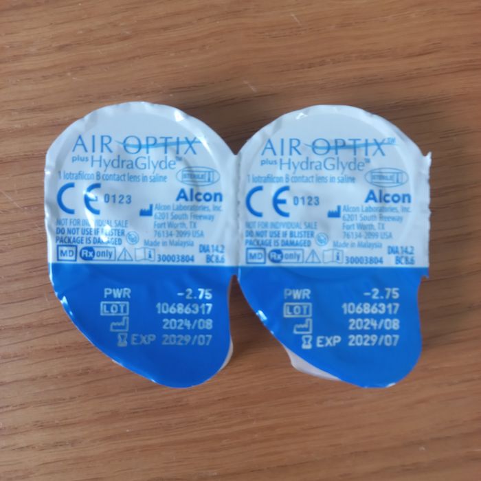 2 szt soczewek miesięcznych Air optix plus with hydraglyde moc: -2.75