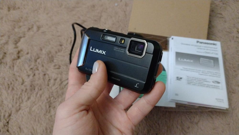 Фотоапарат цифровий Panasonic Lumix DMC-FT30