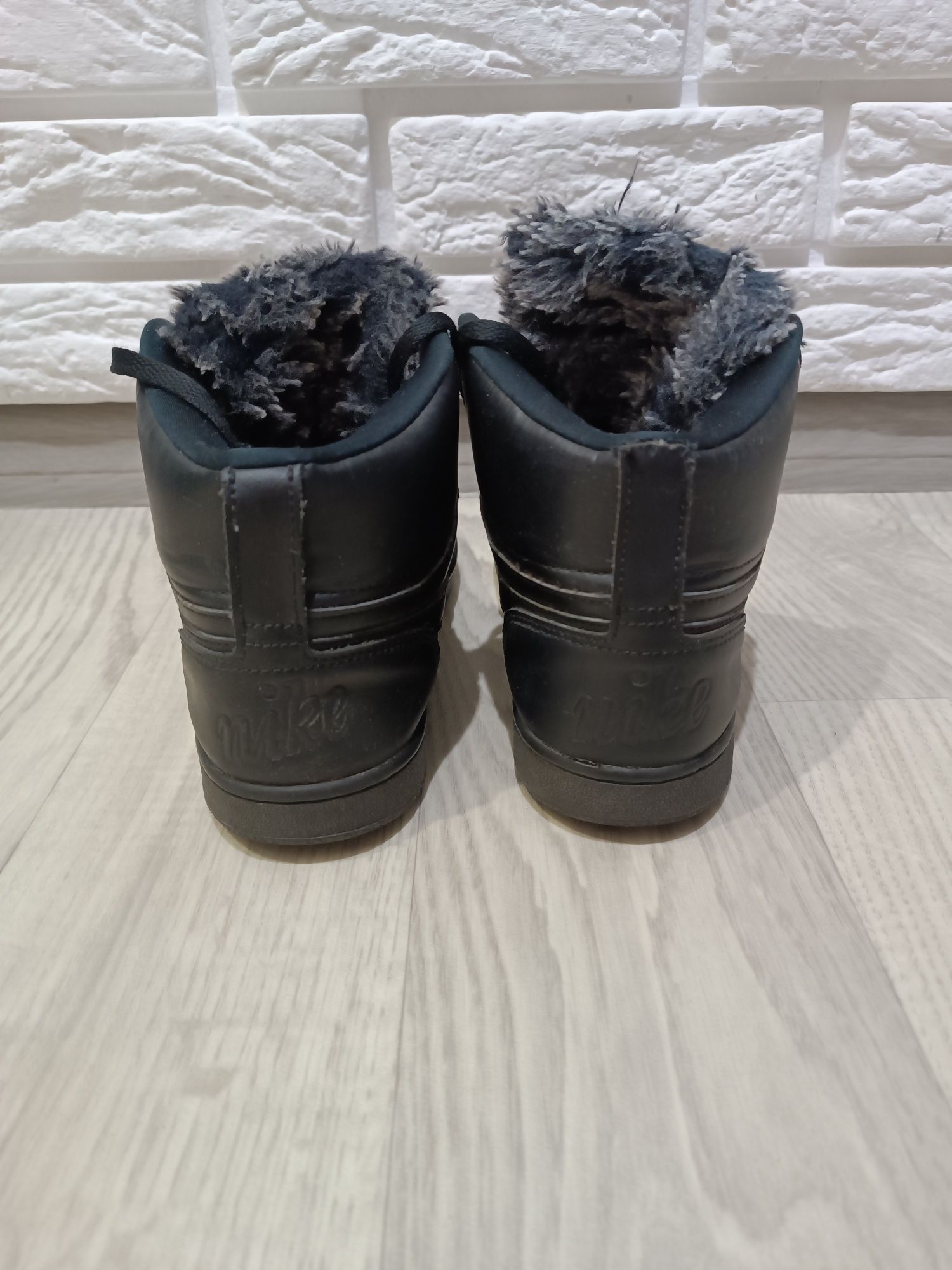 Женские кроссовки NIKE р.38