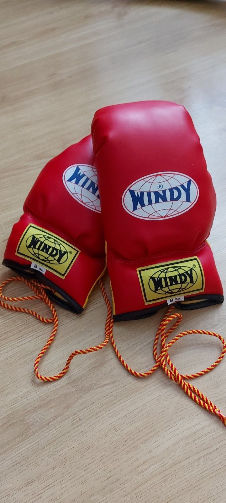 Боксерские перчатки Windy 8 унций