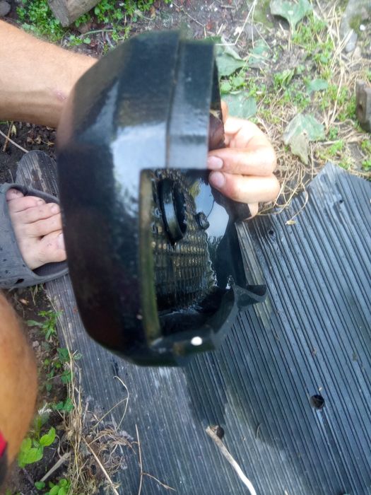 Продаю скло на Москвич лобове