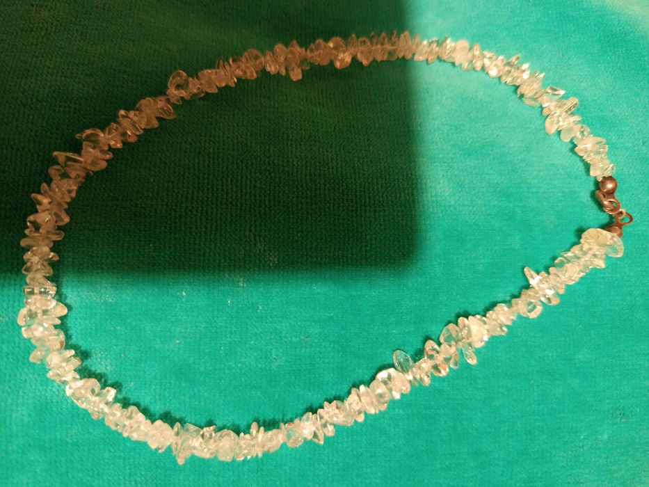 Naszyjnik z przezroczystego materiału - PRL