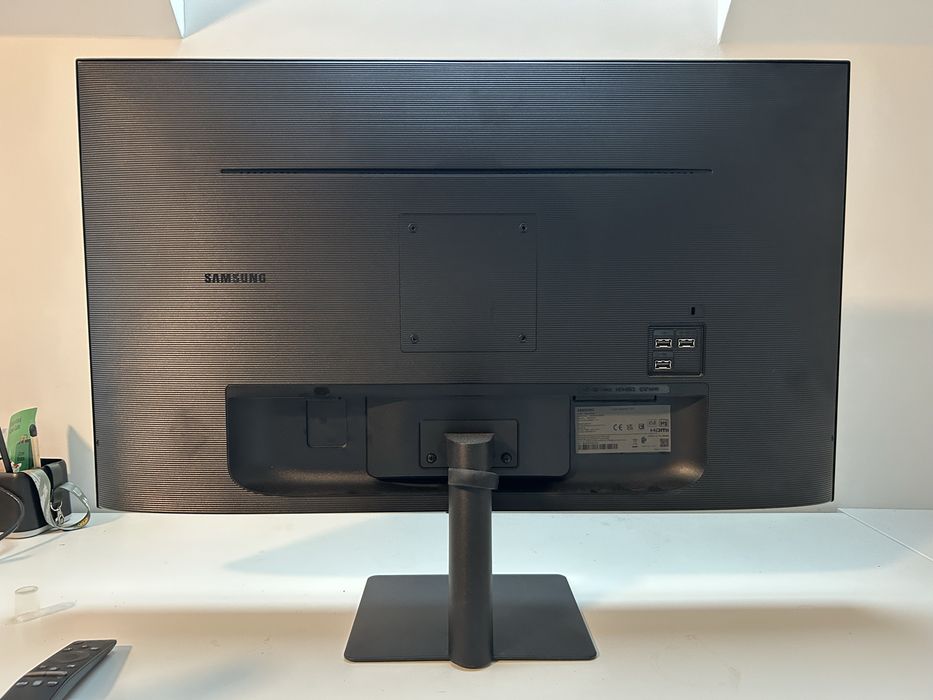Monitor Samsung Smart Monitor M7