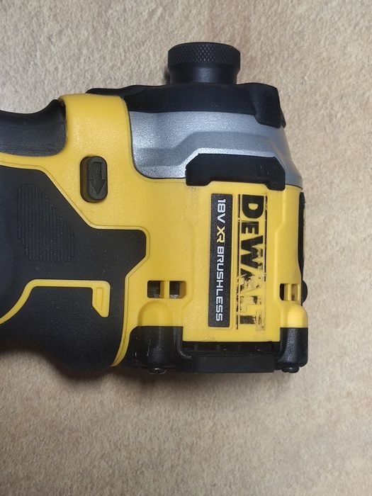 Zakretarka udarowa DeWalt DCF 850