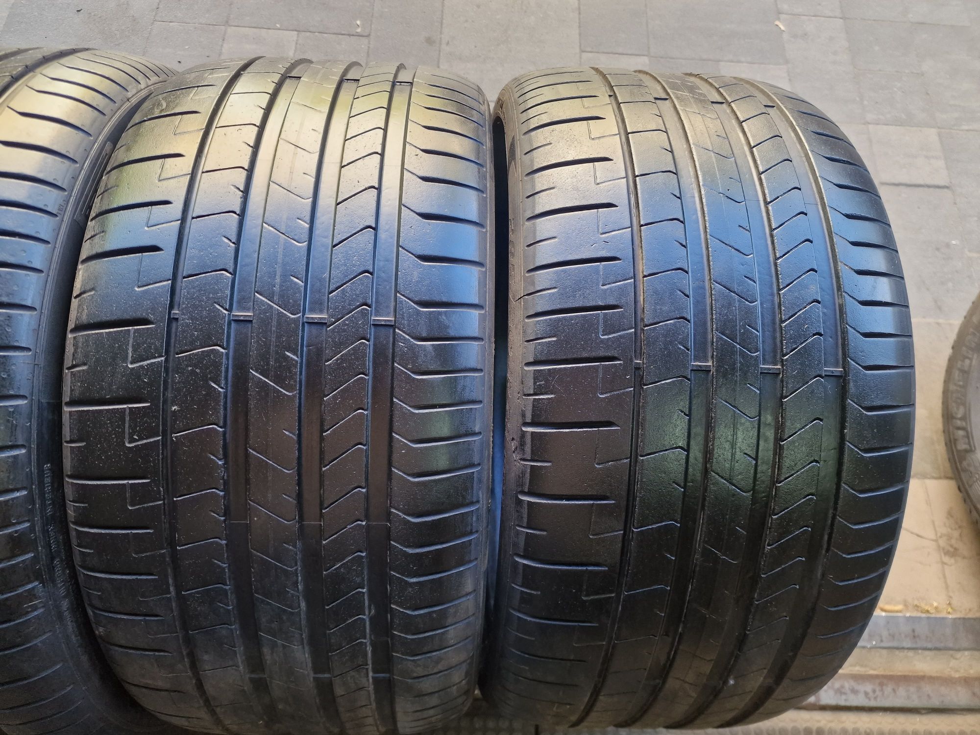 Летняя резина 255/35 R21 285/30 R21 Pirelli