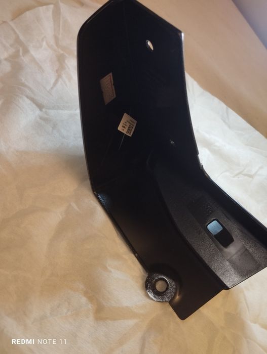 Бризговик задній лівий Nissan Leaf