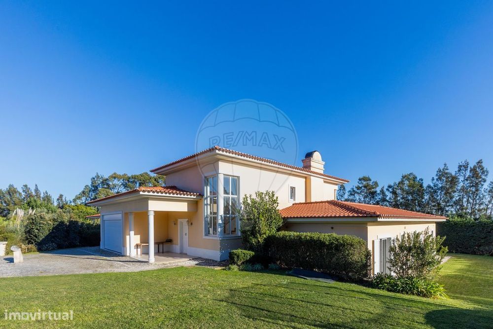 Moradia T4 para venda