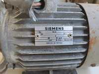 Motor Siemens trifásico