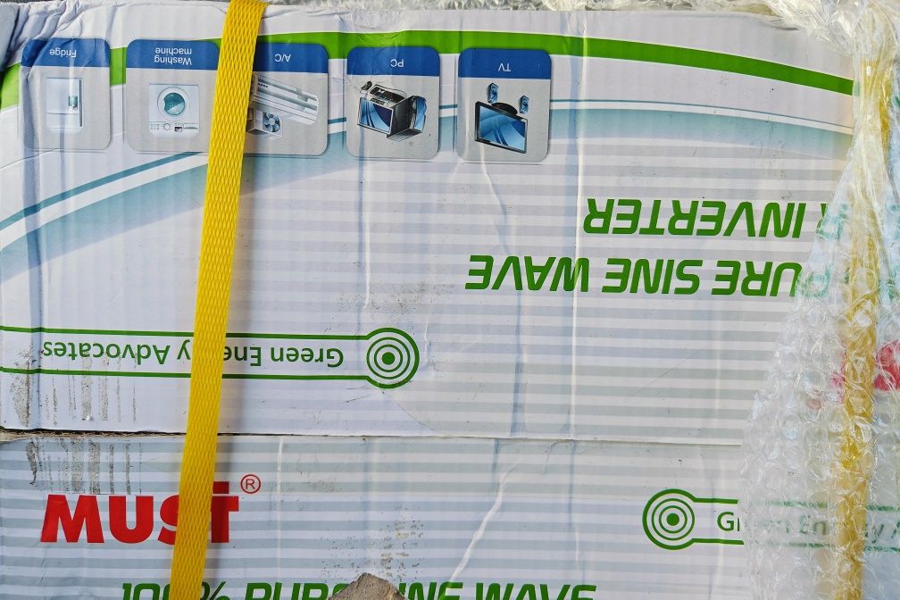 Гібридний сонячний інвертор MUST 3,2 kWt 24V з WiFi