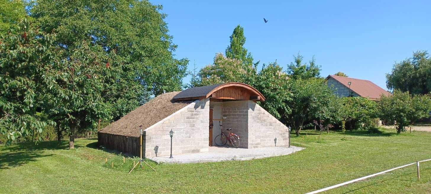 Kanał 6 metrów i kanał 5 metrów i 4 metry piwniczki zbiorniki