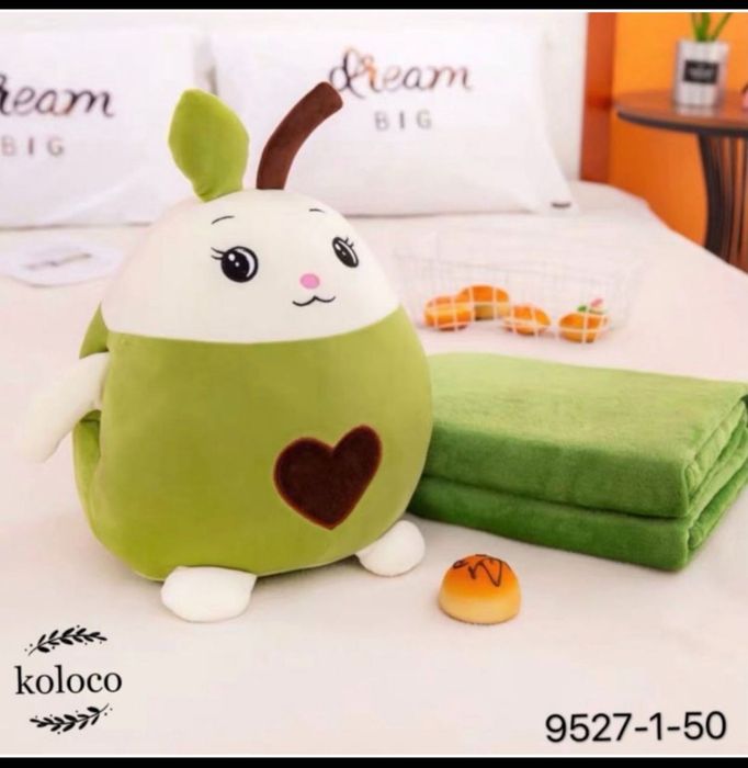 Игрушка -плед отличны подарок