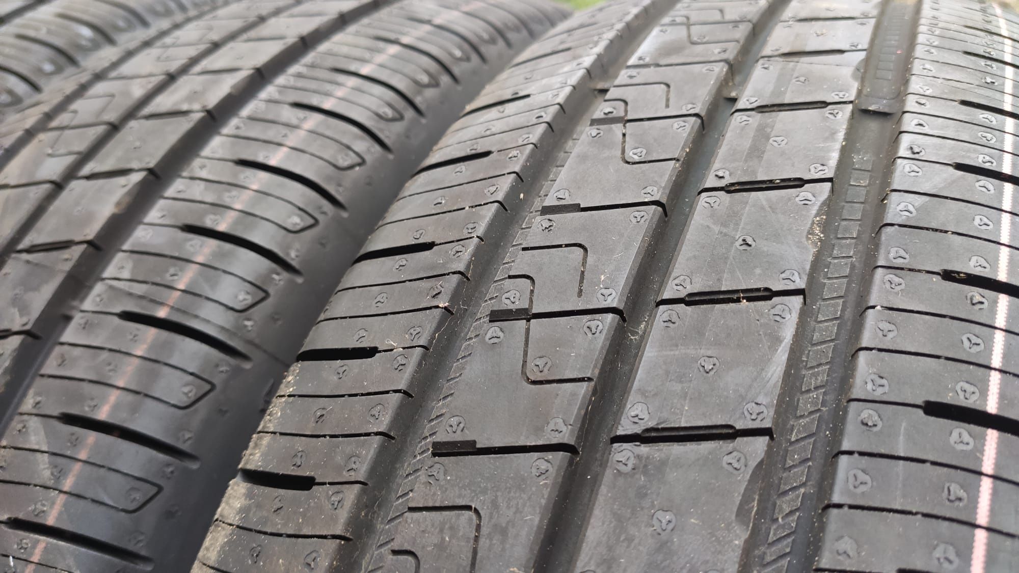 2 lub 4 opony letnie 175/65/17 Goodyear jak nowe z Aygo X