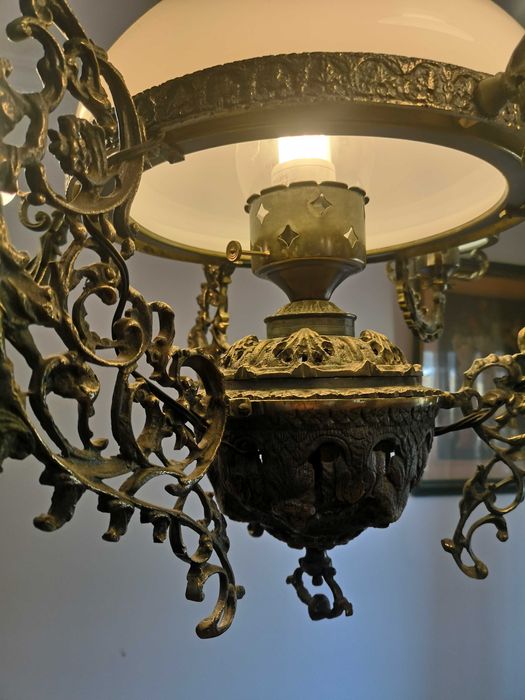 Candeeiro de bronze  trabalhado (teto)