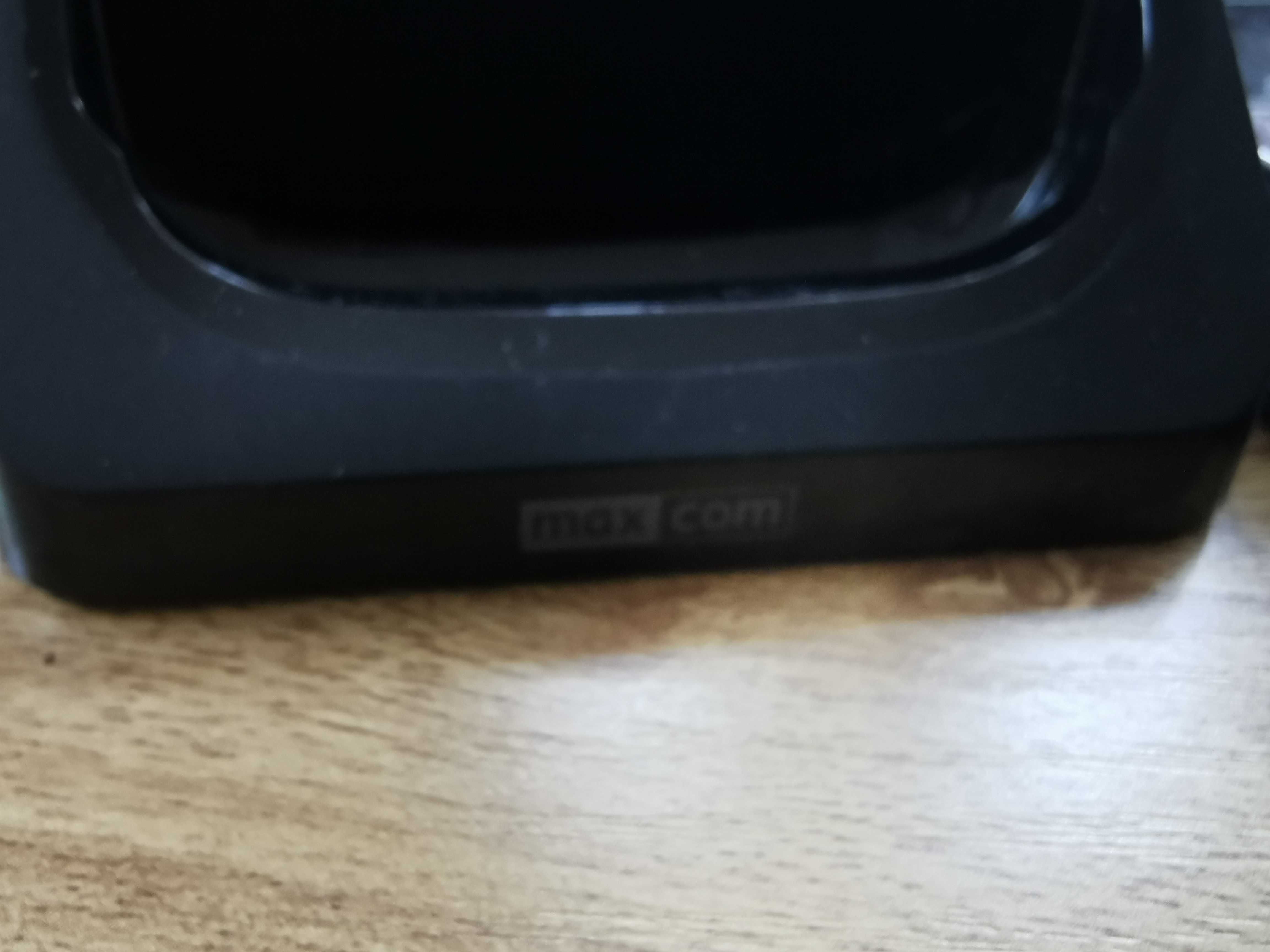 MAXCOM SMART. Telefon dla Seniora z funkcją SOS