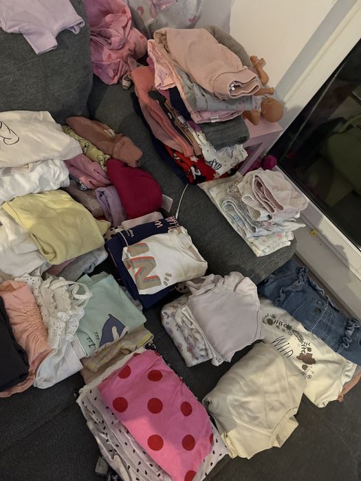 Ubranka dla dziewczynki. Rozmiar 74-86