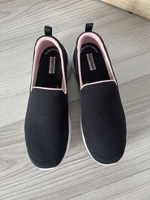 Сліпони, мокасини жіночі Skechers Go Walk 39р.