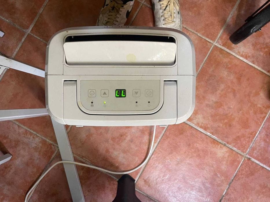Desumidificador Jocel  em bom estado
