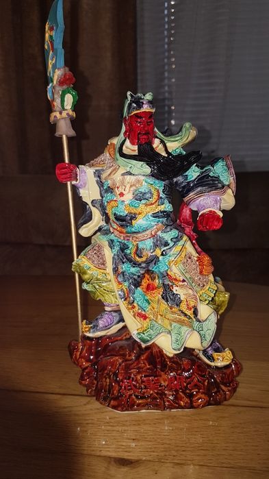 Продам статуетку воїна Гуань Юй