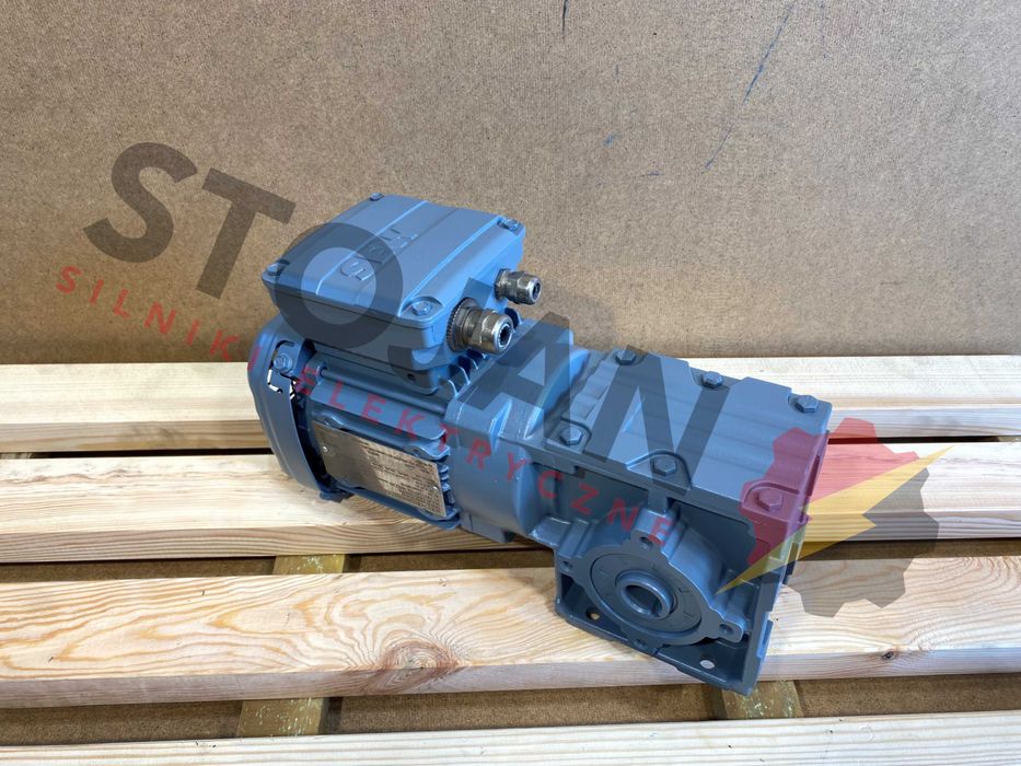 motoreduktor / przekładnia 0,37kW 35obr. 3fazowy SEW