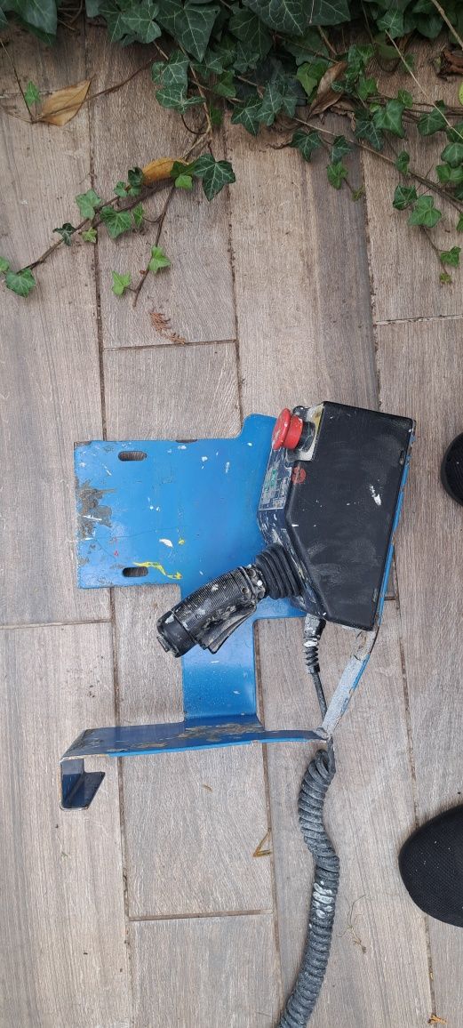 Pilot/joystick pulpit sterowniczy GENI SMART