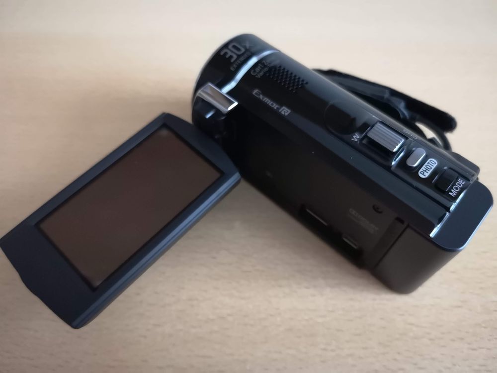 Kamera Sony HDR-CX210