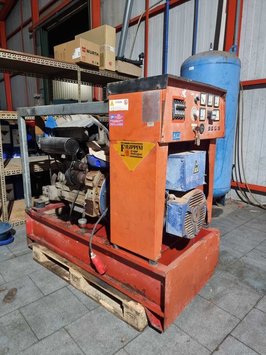 Gerador 30kVA c/ avaria mecânica