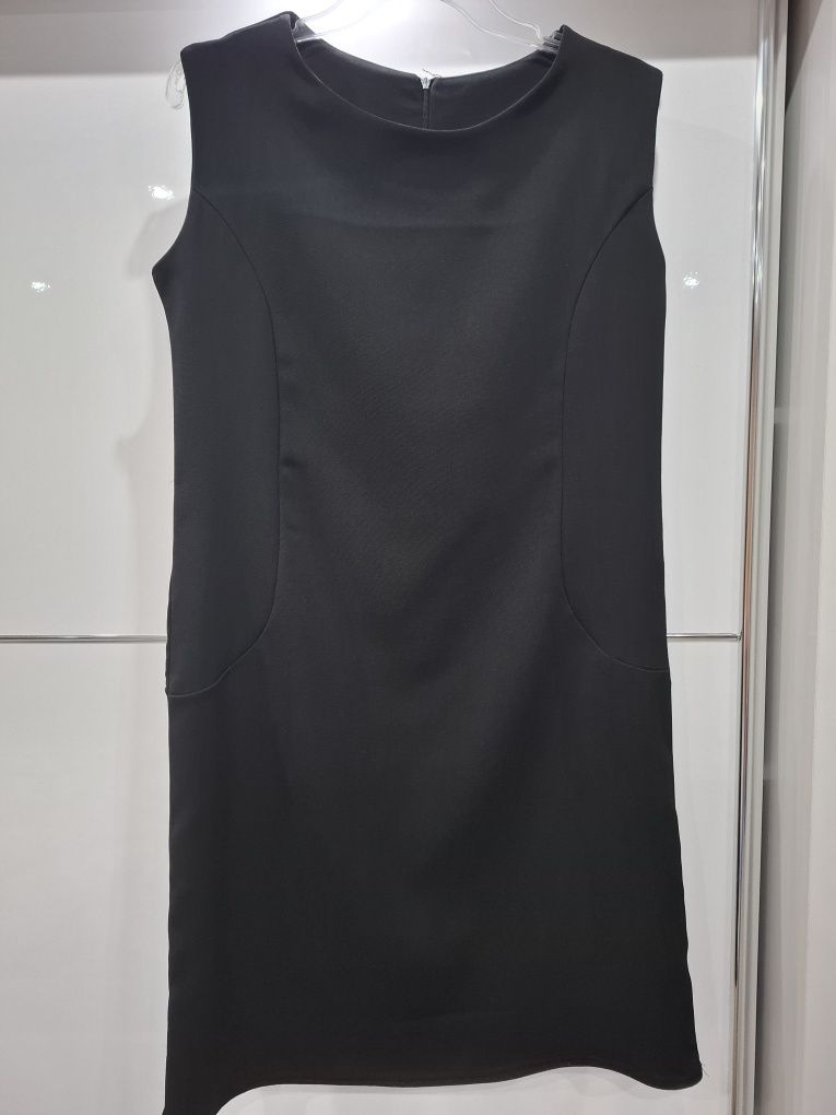 Sprzedam elegancką sukienkę