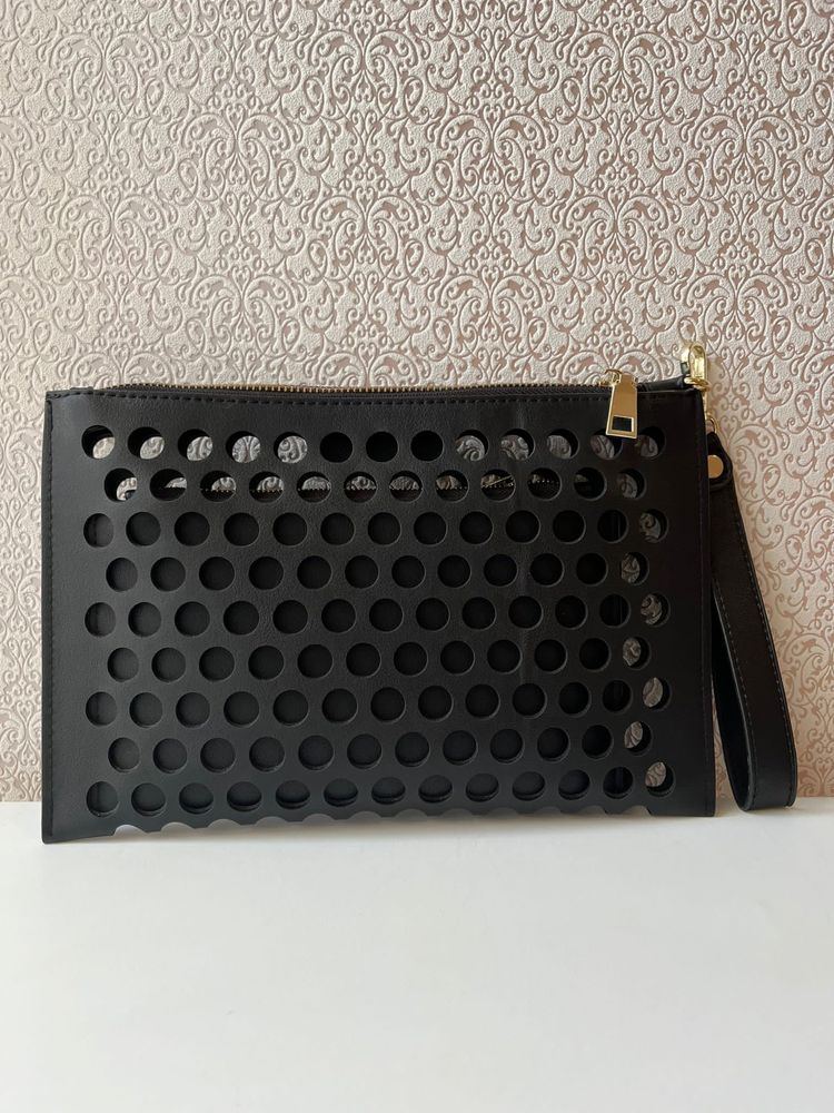 Clutch da marca ‘Lavand.’