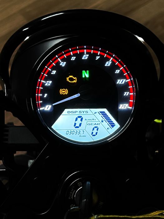 COMO NOVA :: Mota Bullit Bluroc VTwin 250cc