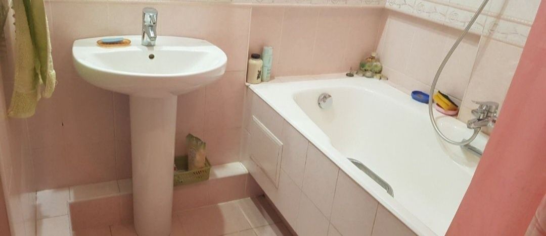 Продам 2к квартиру вул.Святоюріївська 22 південна частина Вишневого