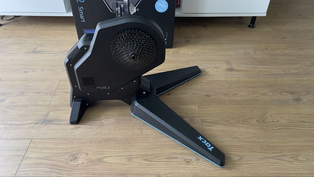 Trenażer Tacx Flux 2 S (smart)