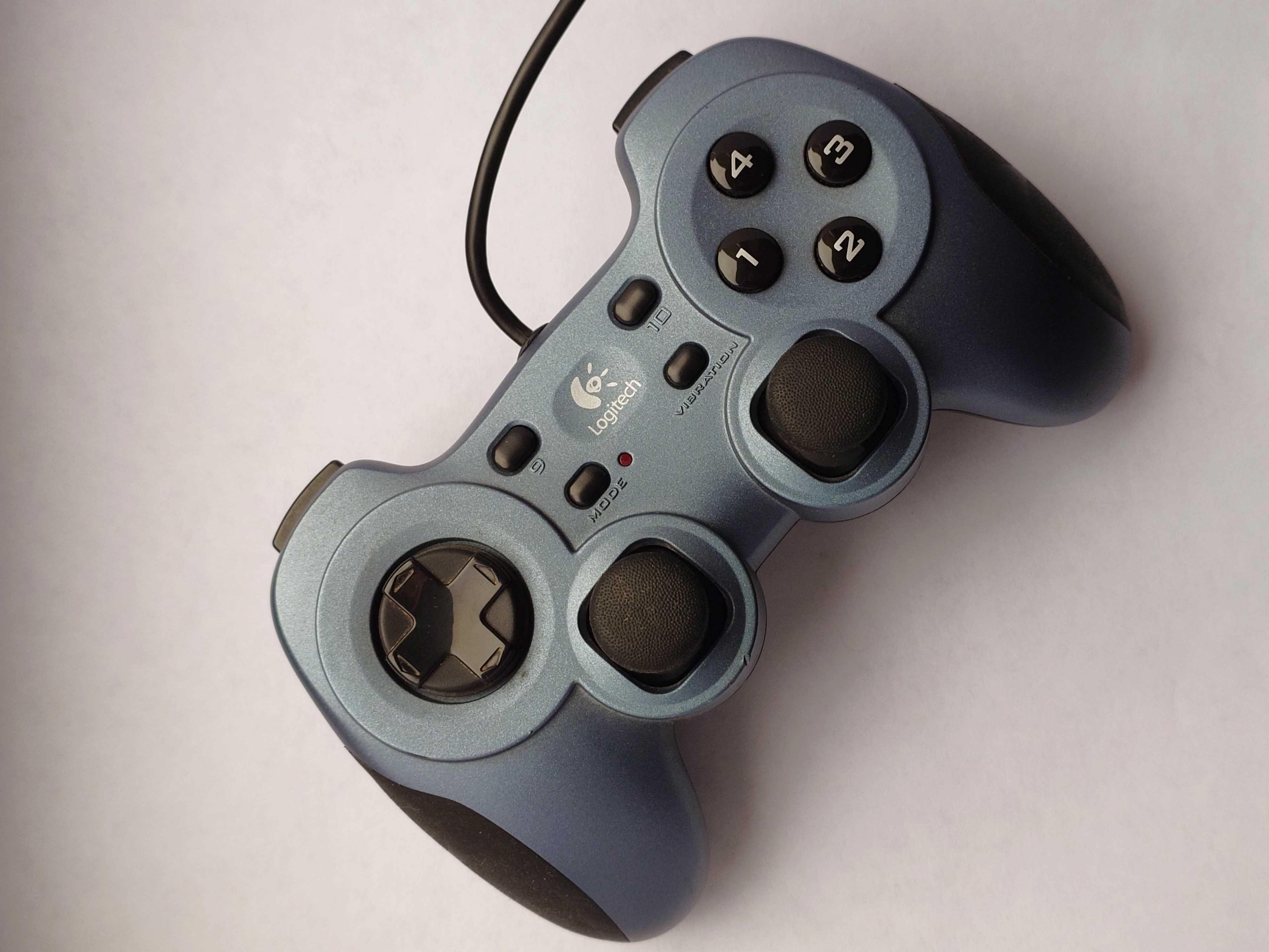 Gamepad przewodowy Logitech Rumble Pad 2