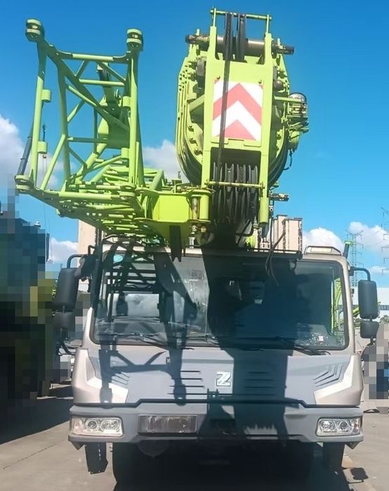 Автокран вантажопідйомністю 35 тон