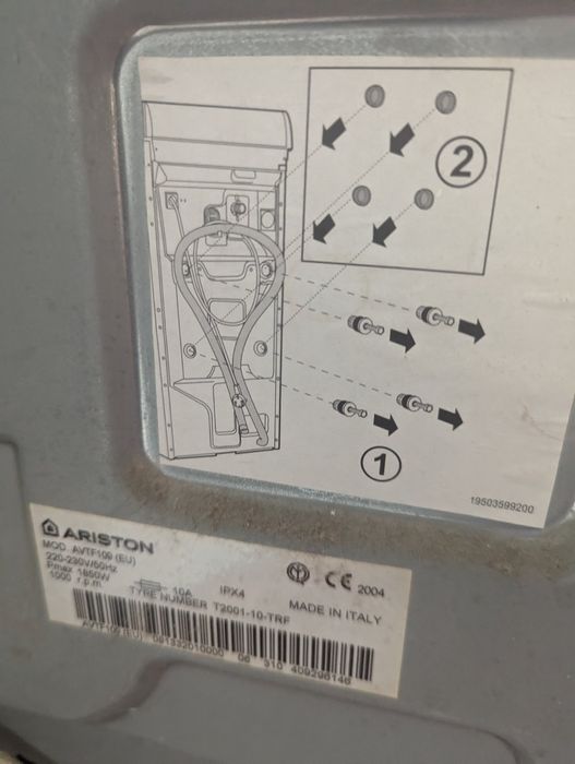 Продам стиральную машину Ariston