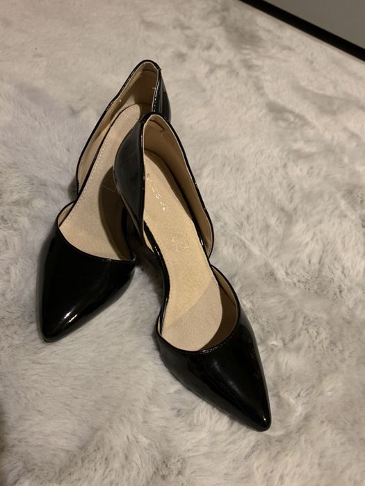 Szpilki VICES czarne lakier NOWE, r. 37