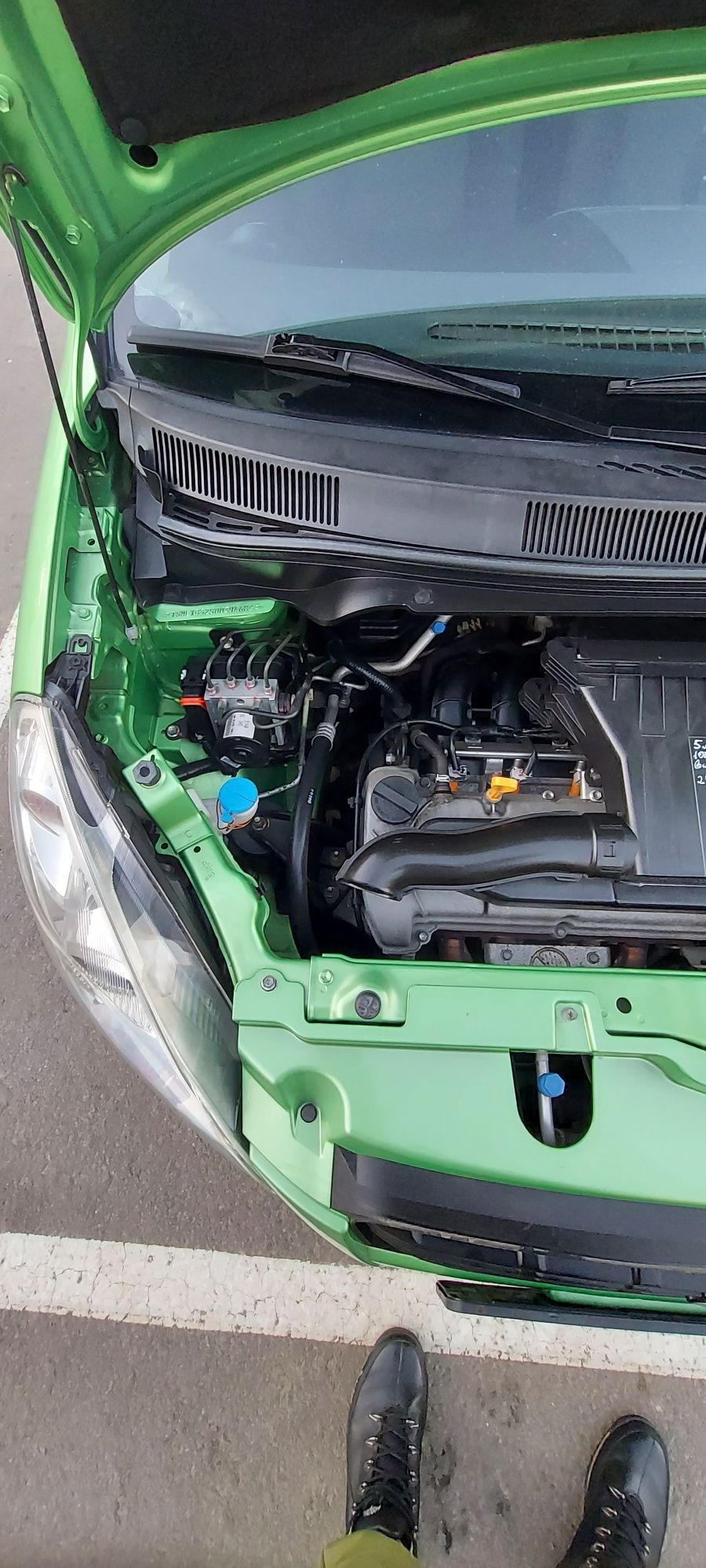 Suzuki  Splash     Автомат   2010