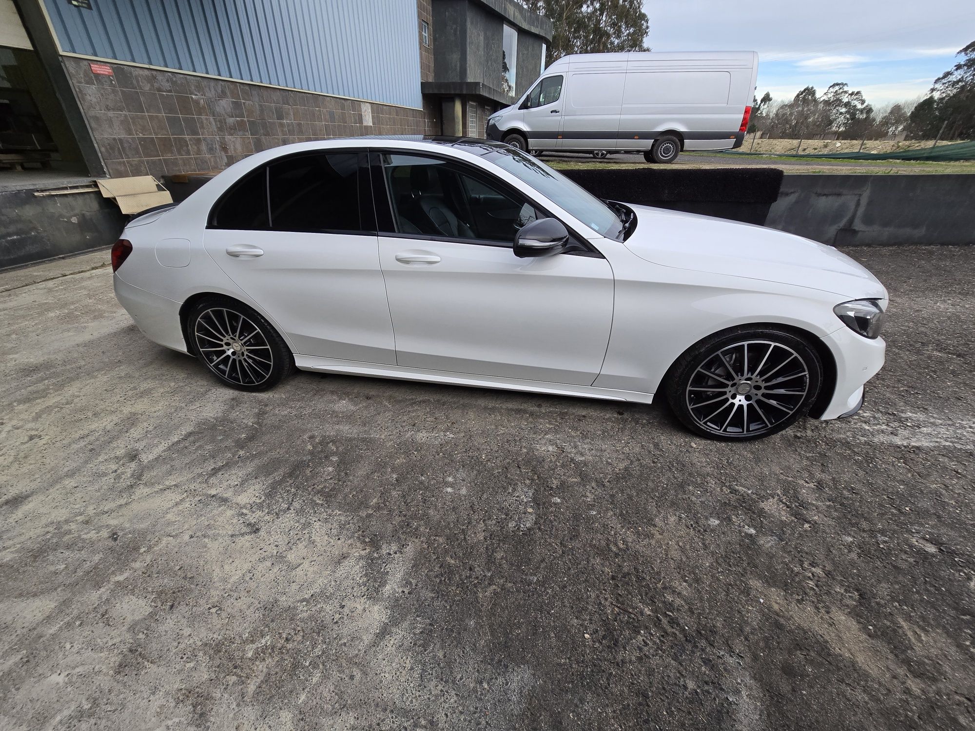 Mercedes benz c 200 amg