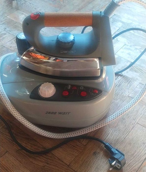 Праска/Утюг парова Clatronic DBS 3000