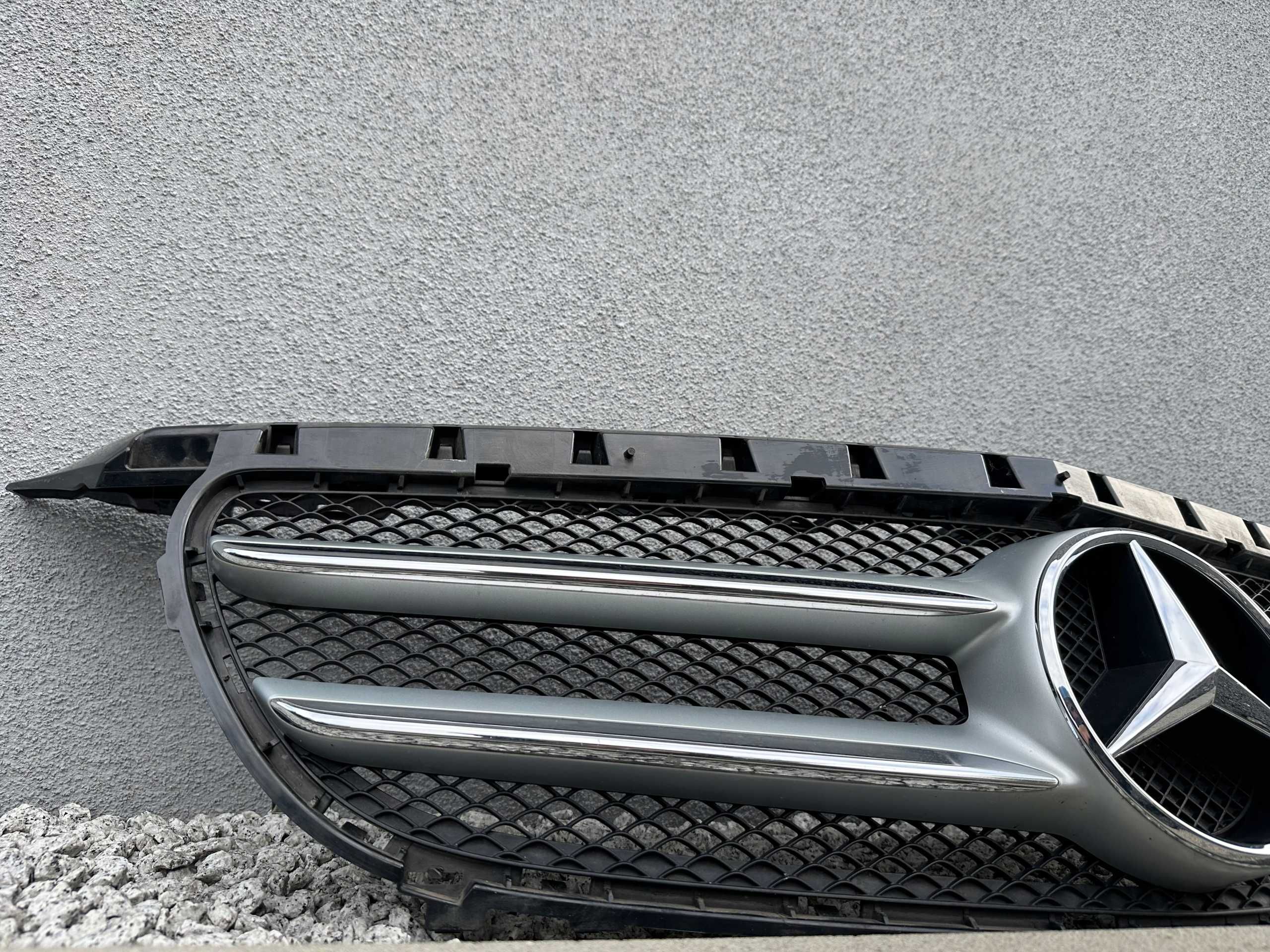 Mercedes-Benz OE grill atrapa chrom znaczek gwiazda wzmocnienie