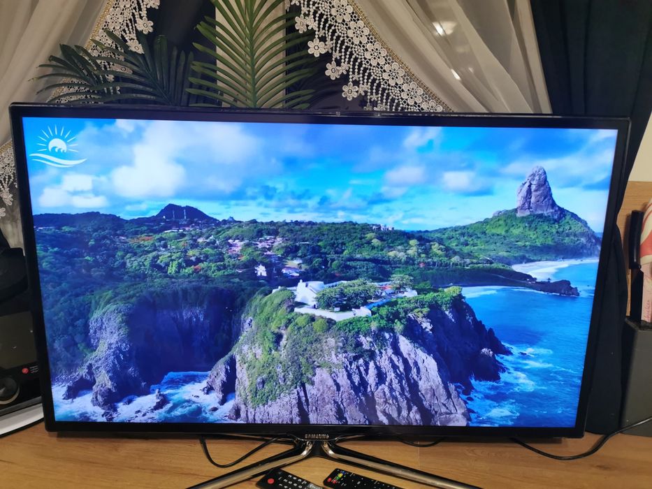 TV Samsung LED 40 cali Smart tv Netflix