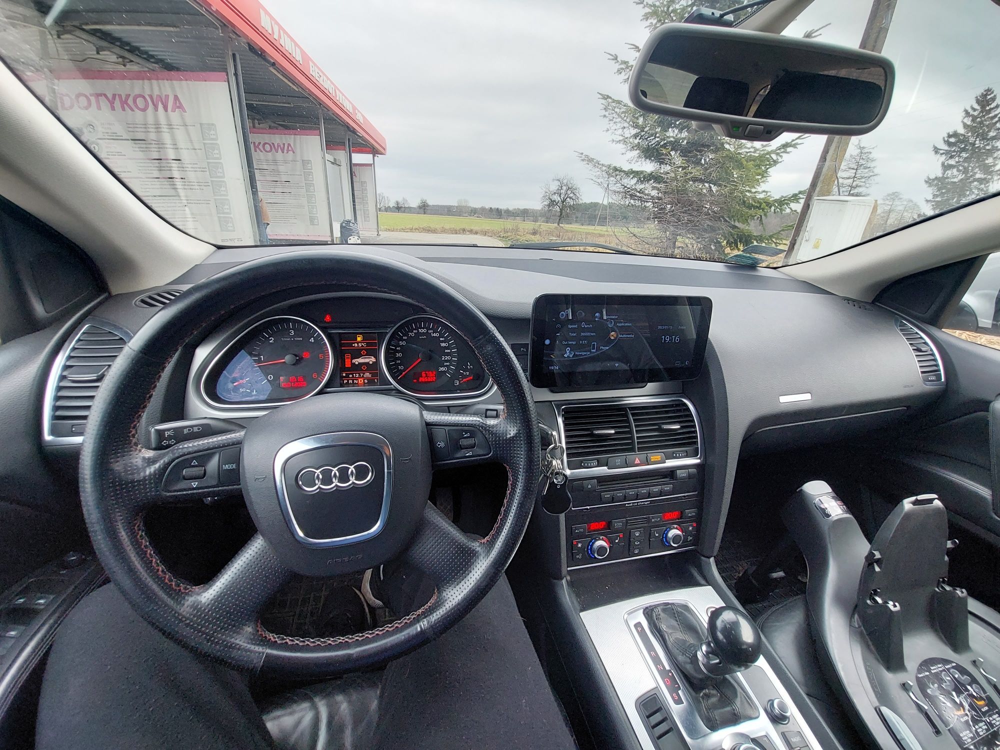 Audi Q7 4.2 TDI  7 miejsc