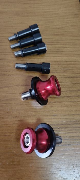 Sliders com parafusos de fixação
