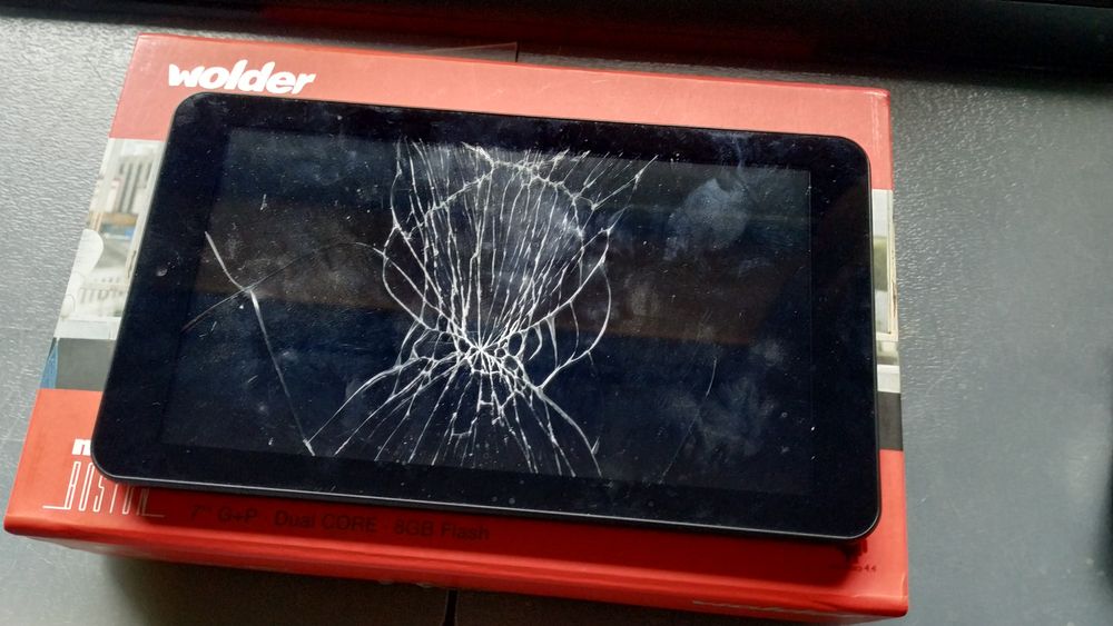 Tablet Wolder para peças
