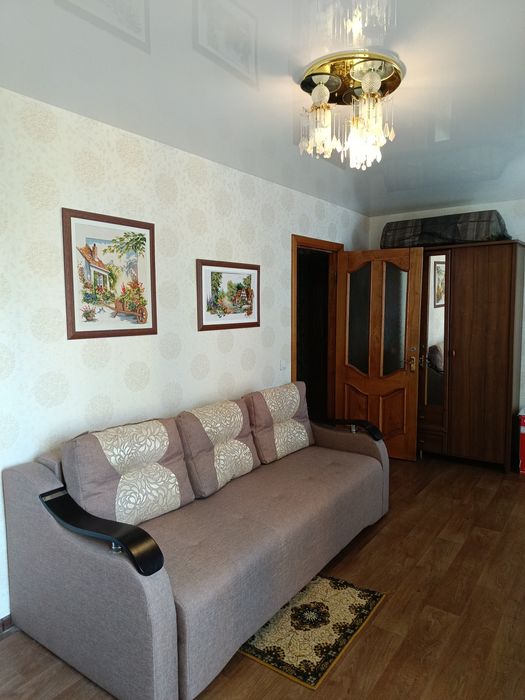 Продам 4 кімнатну квартиру, з автономним опаленням, велика кухня,Тинда