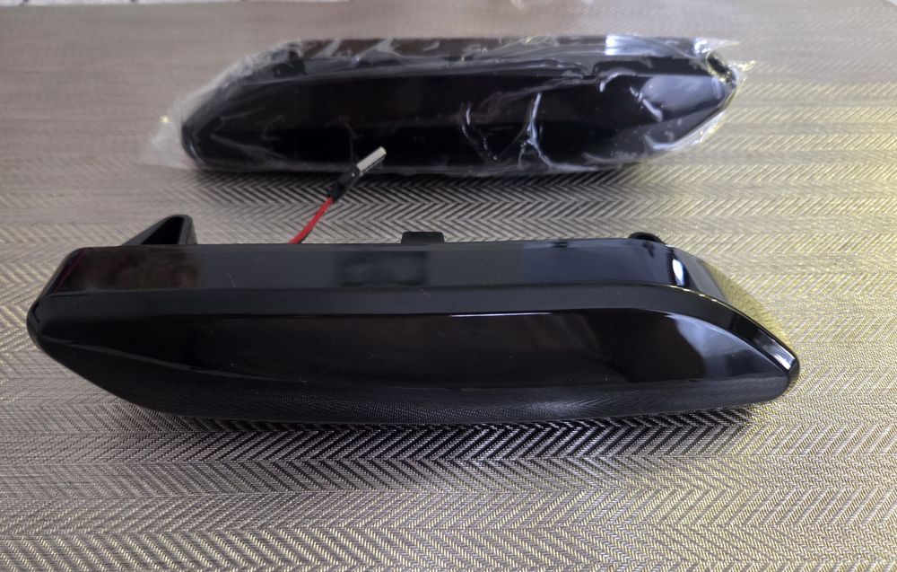 2szt dynamicznych kierunkowskazów LED do MINI R61 PACEMAN, R61 Countr