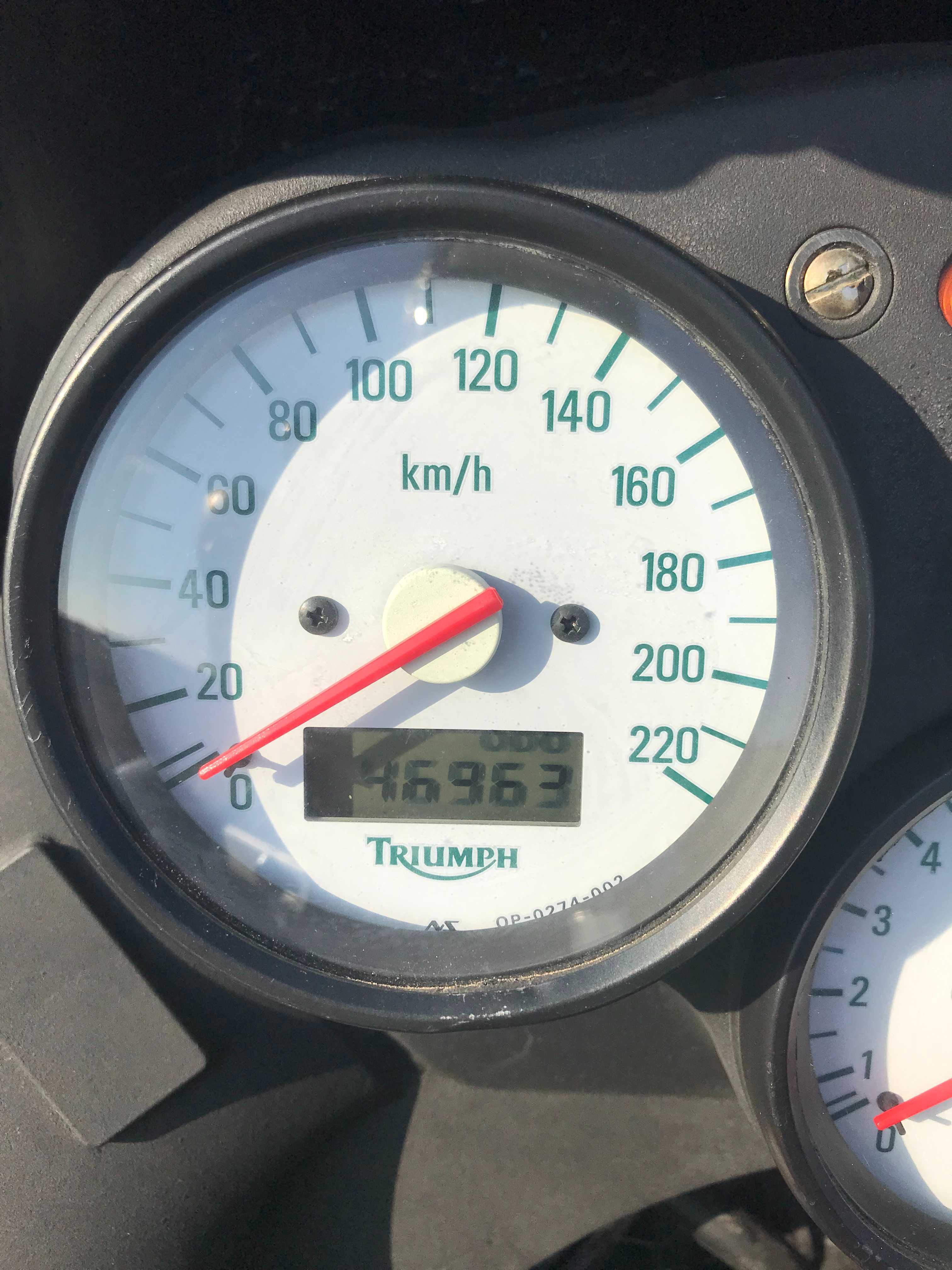 Triumph Tiger 885i