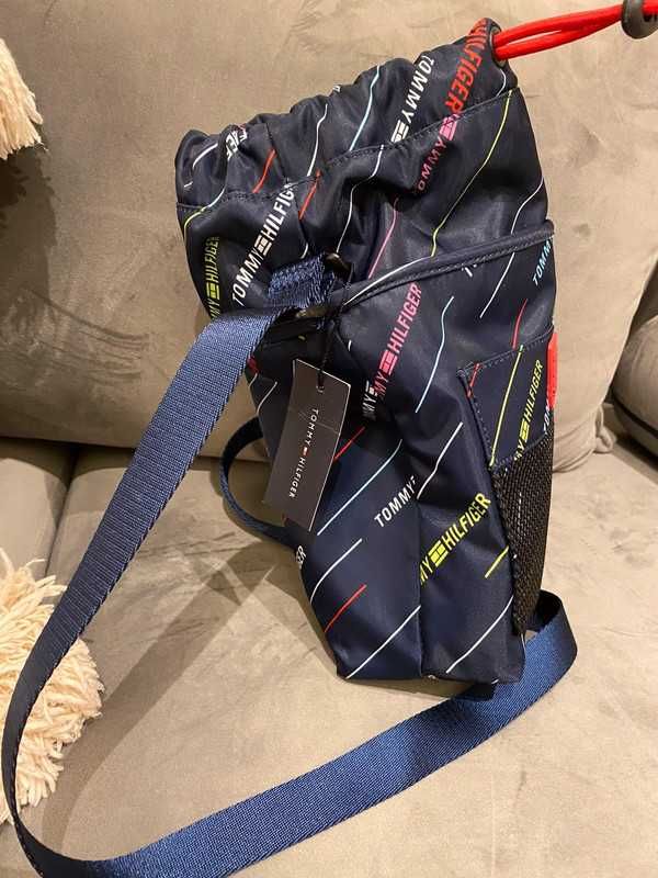 Tommy Hilfiger saszetka, torba na ramię,logowana listonoszka ,unisex